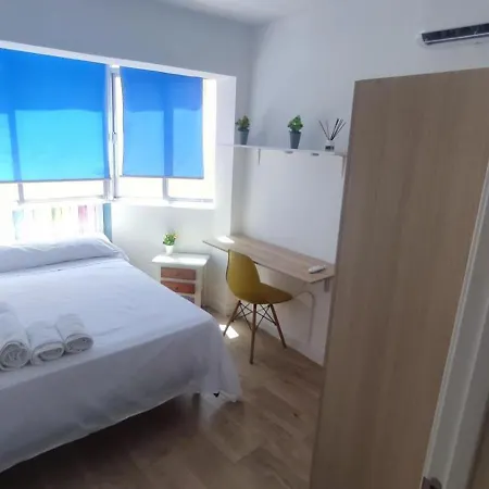 Apartamento La Reina Ii Apartment *