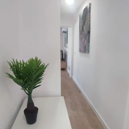 Apartamento La Reina Ii Apartment Almeria